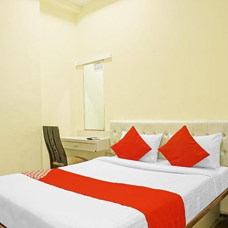 Hotel O 24K Inn Mundhva المظهر الخارجي الصورة